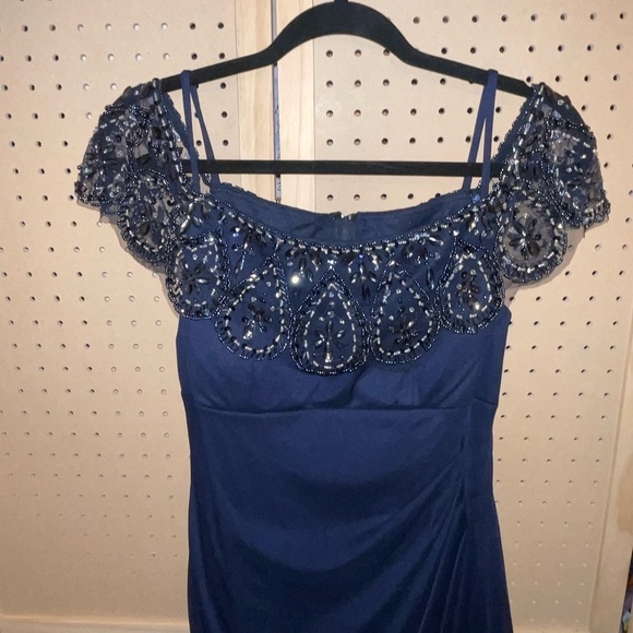 Stunning gorgeous NWT Eureka Gown formal homecoming dress medium Navy - Picture 2 of 8